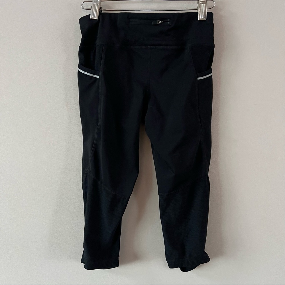 Athleta girl Cropped leggings Girls size larger 12 Black - Picture 3 of 6
